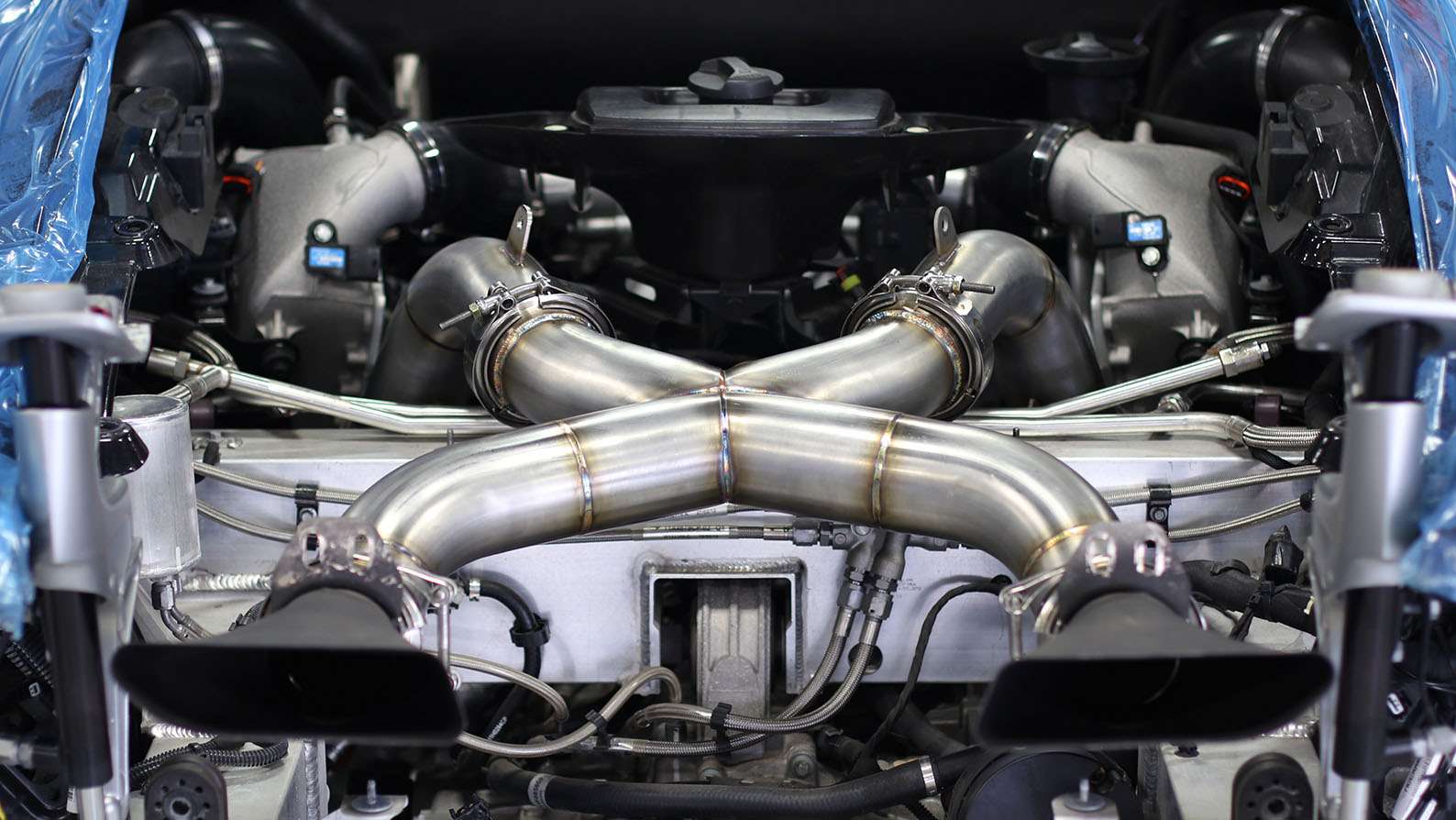 Name:  MCLAREN-750R+ downpipes_0001_9D6A0194.jpg
Views: 1320
Size:  245.7 KB