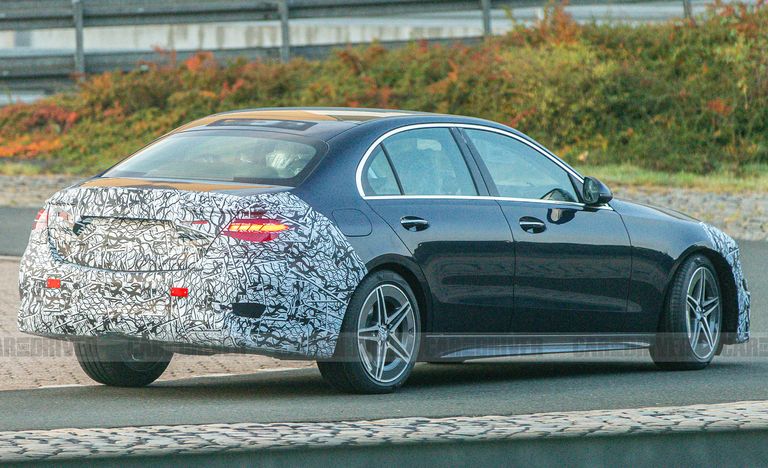 Name:  2022-mercedes-benz-c-class-spied-2-1603986316.jpg
Views: 1864
Size:  86.6 KB