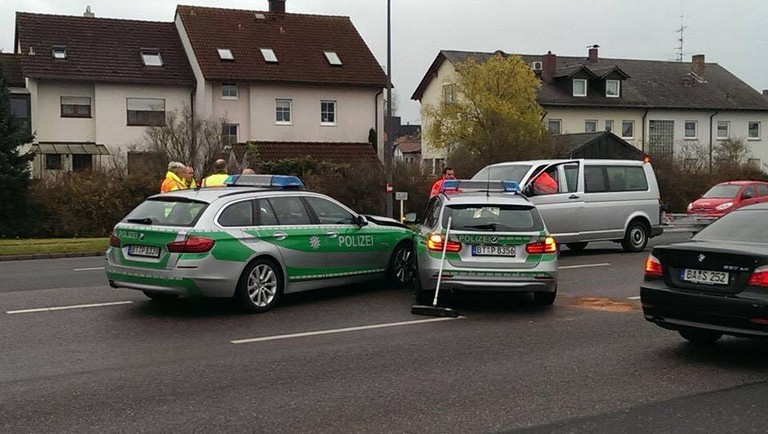 Name:  polizei crash.jpg
Views: 6821
Size:  98.9 KB