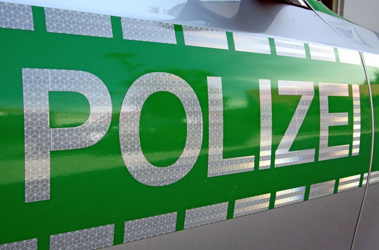 Name:  Polizei_jj.jpg
Views: 6687
Size:  93.2 KB