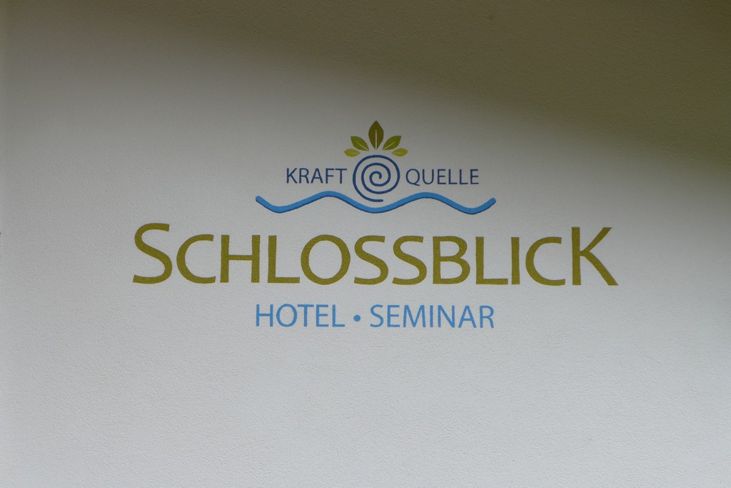Name:  schloss Blick Hotel Kufstein   P1000990.jpg
Views: 10410
Size:  144.2 KB