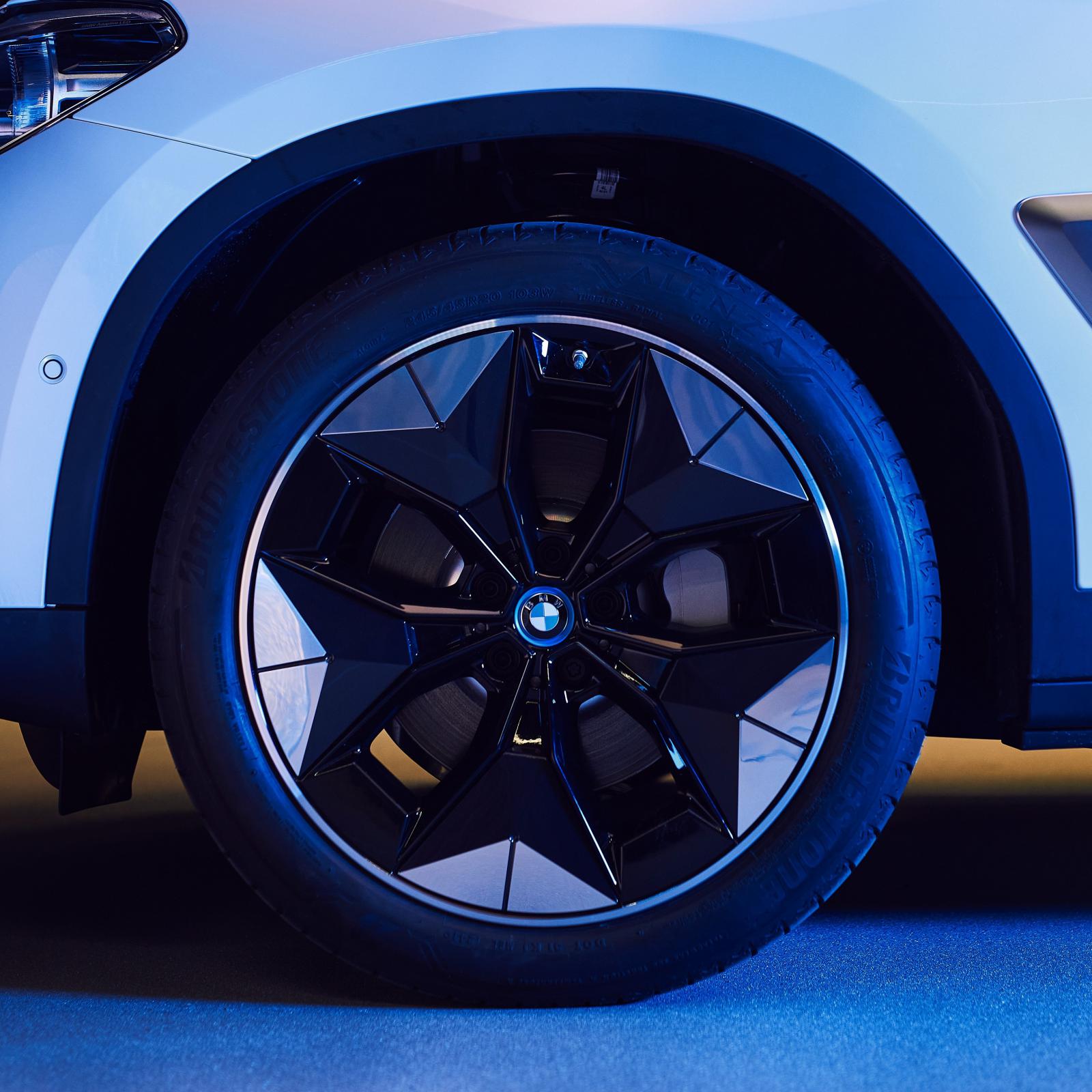 Name:  BMW iX3 i4 Aerodynamic Wheels1.jpg
Views: 7198
Size:  215.5 KB