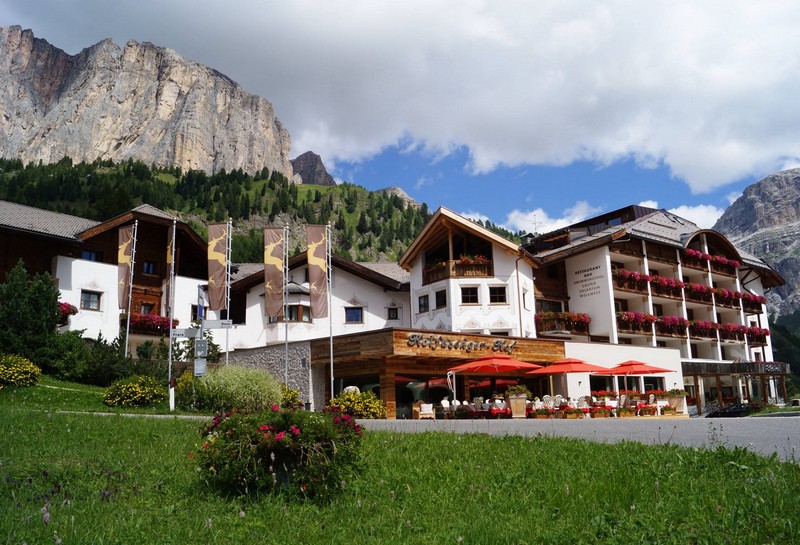 Name:  Sella  Hotel Kolfuschgerhof     10499343_704382849598048_534667051736844303_o.jpg
Views: 25938
Size:  155.6 KB