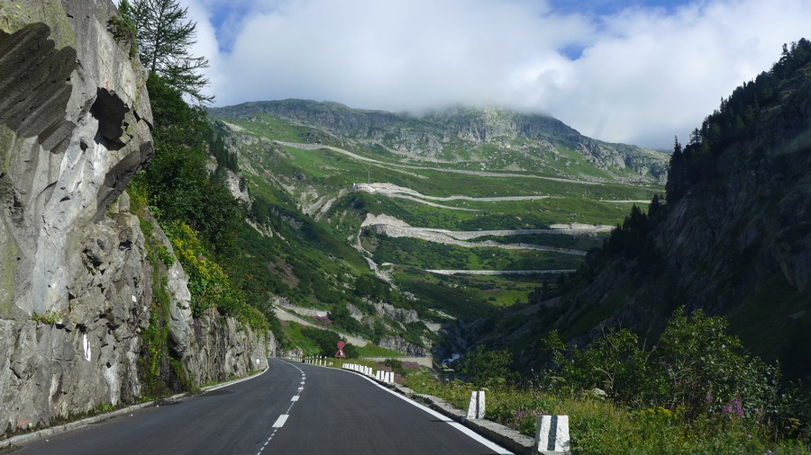 Name:  Furka Pass  P1080474.jpg
Views: 12894
Size:  181.5 KB