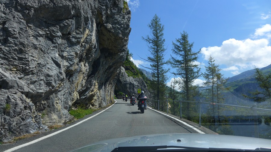 Name:  Furka Pass  P1080556.jpg
Views: 5176
Size:  189.9 KB