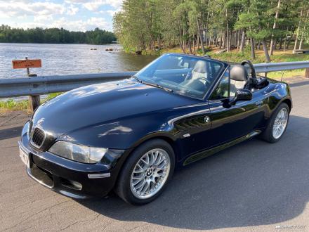 bmwz3.JPG